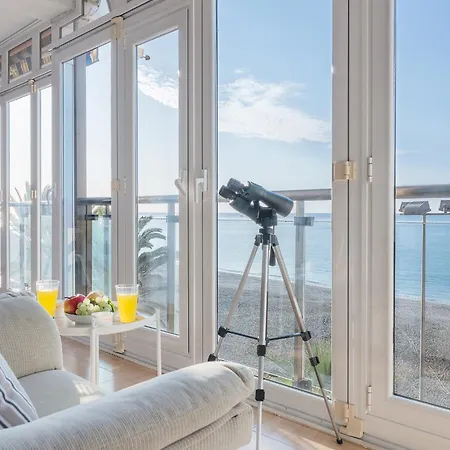 At Tritones Playa Apartment
